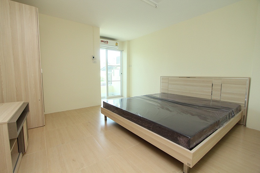 S19 Apartment
