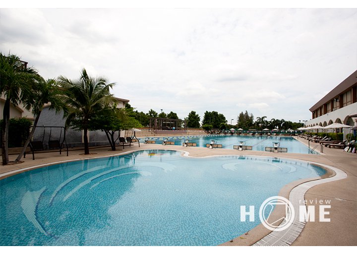 House for rent near RIS. Ruamrudee International School on main road ramkhamhaeng 184