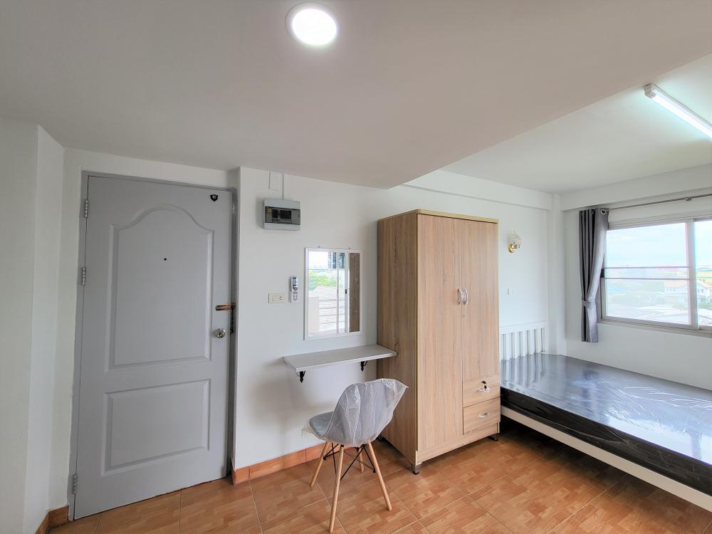 เจริญทรัพย์ อพาร์ทเม้นท์ 9,000 บาท เข้าอยู่ได้เลยค่ะ