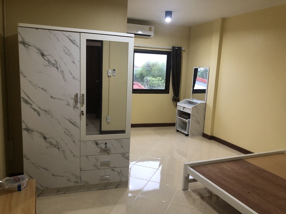 ห้องพักให้เช่าตกแต่งใหม่ใน ซอย กระทุ่มล้ม 22