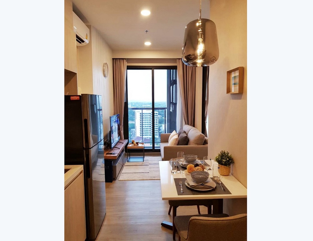Condo Keen Centre​ Sriracha ตรงข้ามโรบินสัน ศรีราชา 35 ตรม 1 นอน ชั้น18 วิวภูเขา ตะวันออก ตกแต่งครบ