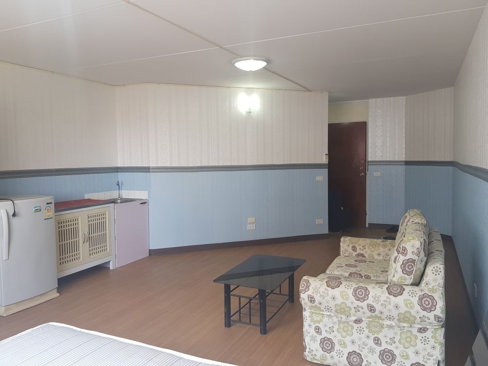 ให้เช่าป๊อปปูล่าคอนโด P2 (11/3