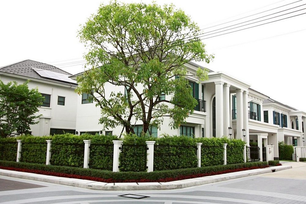 Setthasiri Bangna Km.10, a luxurious detached house, corner unit, 102 sq.wa, 5 Beds, 6 Baths
