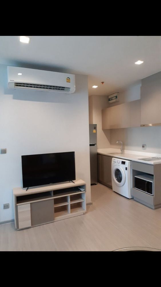 For Rent Life Sukhumvit 62 Nice Decorated Close to BTS 300 meters