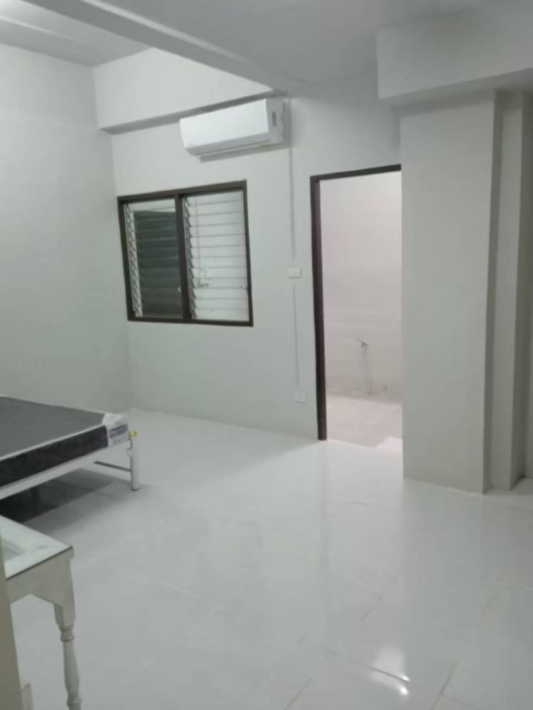 หอพัก เอ็มสแควร์ บางกรวย