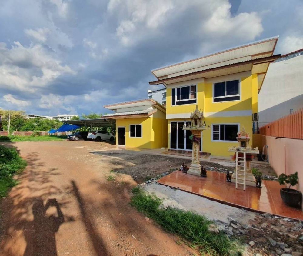 บ้าน 2 ชั้นในเมือให้เช่า