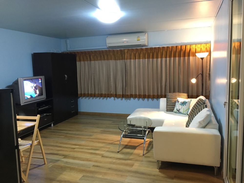 ให้เช่าป๊อบปูล่าคอนโดเมืองทองธานี อาคาร T2 ห้องขนาดกลางมีห้องนอนแยก