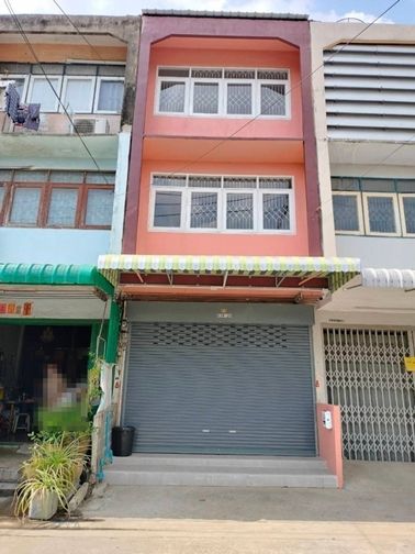 ให้เช่าอาคารพาณิชย์ 3 ชั้น รีโนเวทใหม่ พักอาศัย สุขุมวิท101/1 วชิรธรรมสาธิต 43 เขตพระโขนง