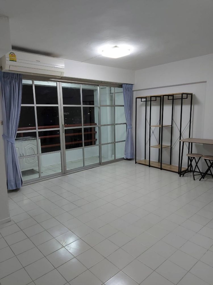 ห้องดี ทำเลทอง วิวสวย ใกล้สถานีรถไฟฟ้า