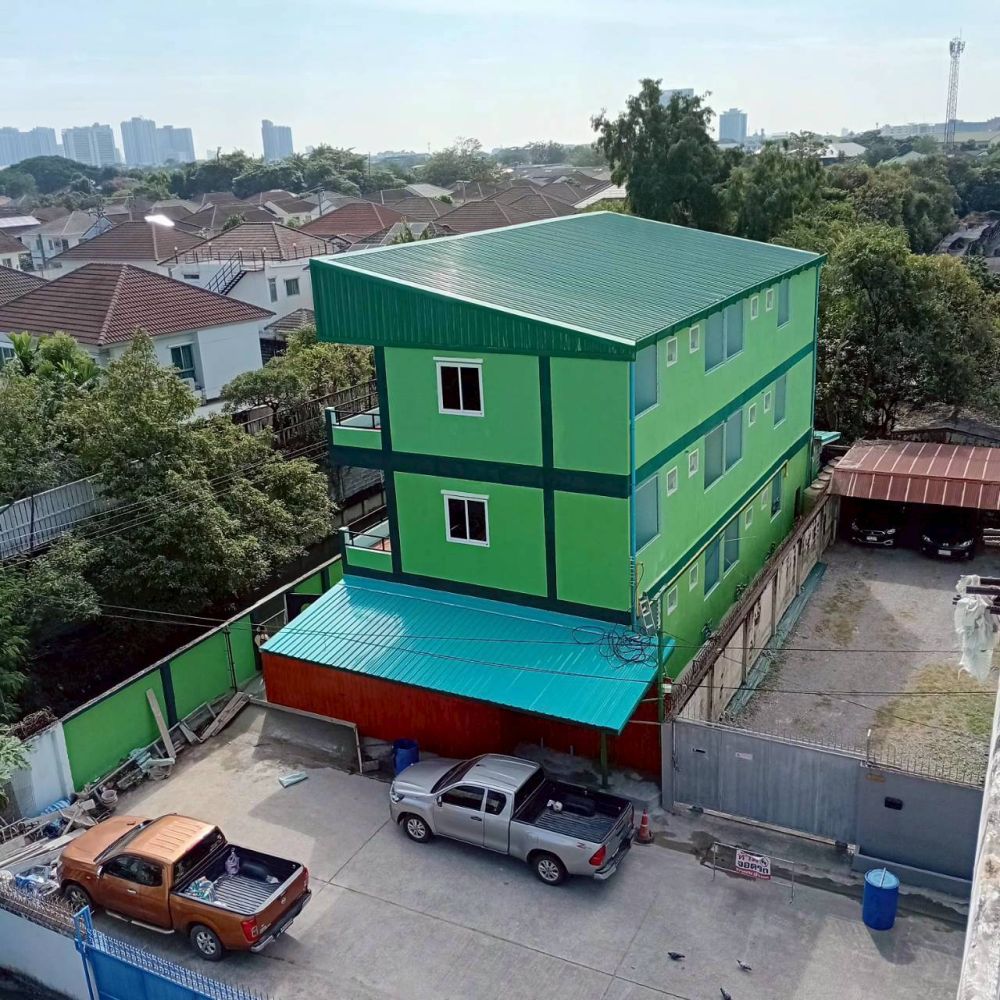 บ้านโชคเก้าชั้น