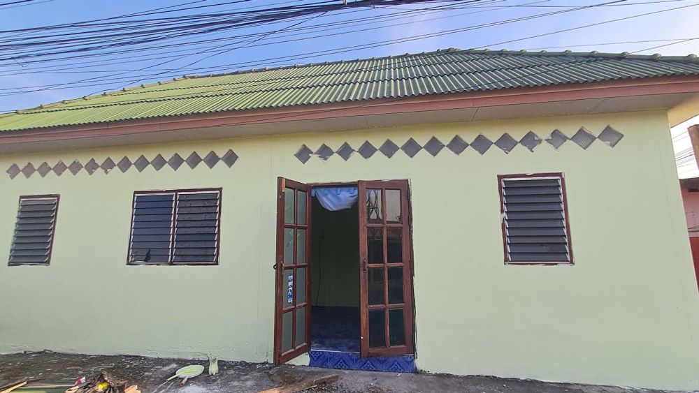 บ้าน 2 หลังบางน้ำเปรี้ยวให้เช่ารายเดือนราคาเพียง 5,000 บาทต่อเดือน