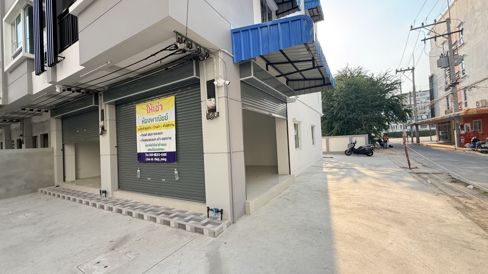ห้องพานิชย์ทำสำนักงาน ร้านส่งสินค้า ร้านกาแฟ อื่นๆ