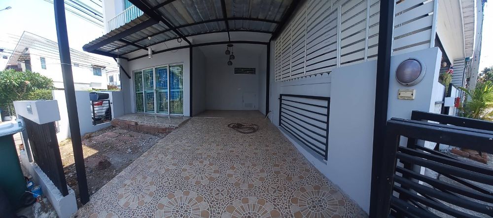 ให้เช่าทาวเฮ้าส์ หมู่บ้านเดอะคอนเน็ค ซอยสุขสวัสดิ์ 26 ถนนสุขสวัสดิ์  10,000 บาท/เดือน