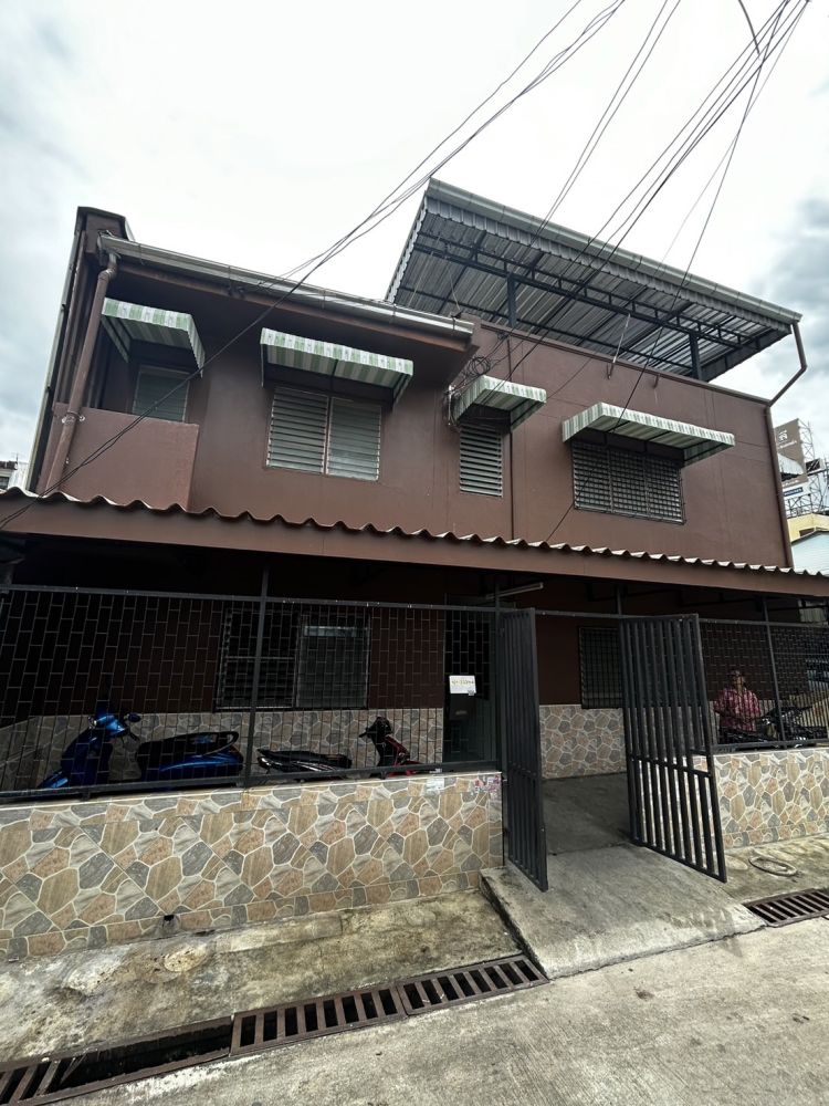 นำพลอพาร์ทเมนท์