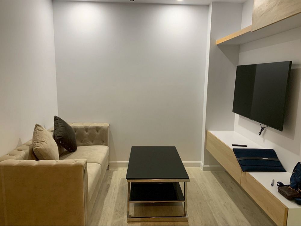 เจ้าของให้เช่า V Condo ศาลายา 35 ตรม แบบ 1 ห้องนอน ชั้นที่ 3 อาคาร V8 ตกแต่งครบ (มีเครื่องซักผ้า)