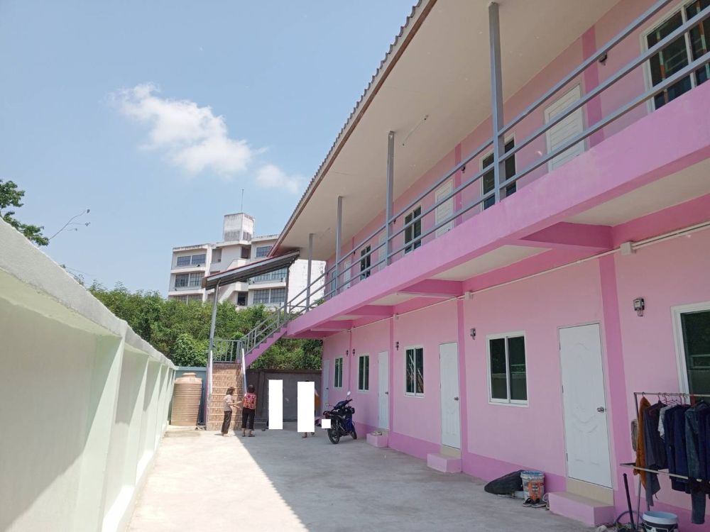 หอพักเพชรพลอย2