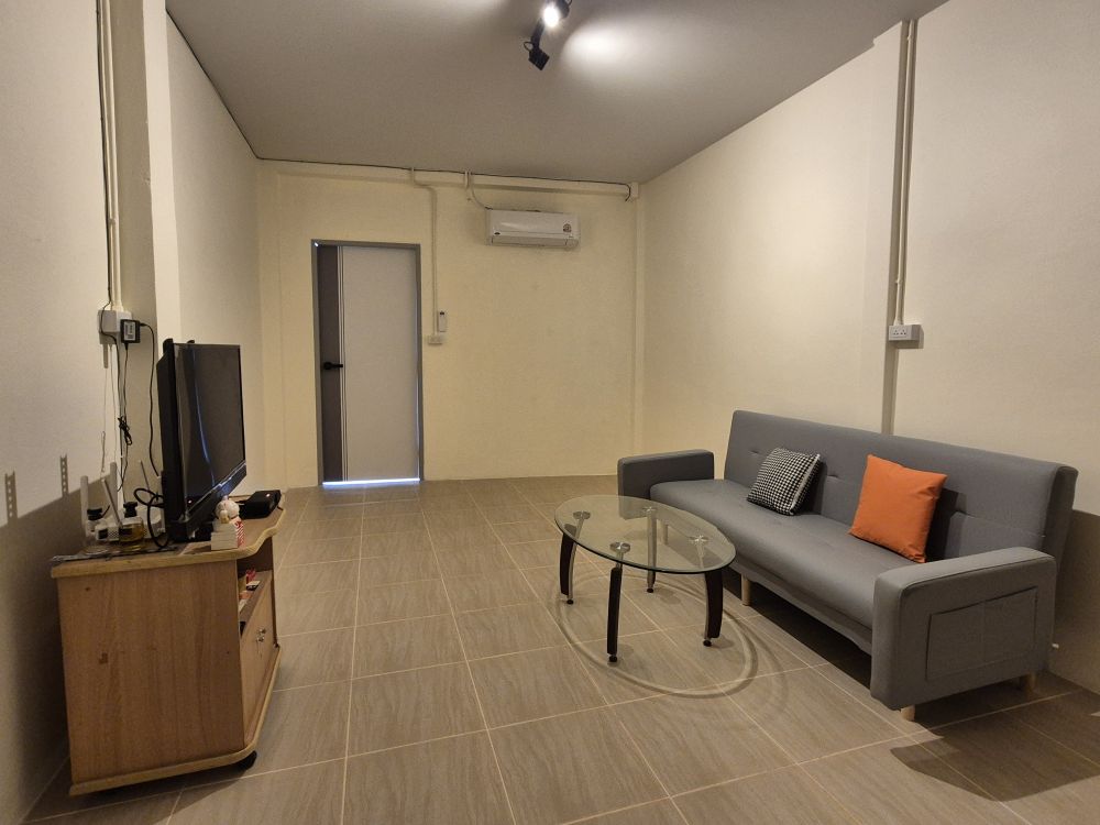 Newly Renovated House in Taladnoi