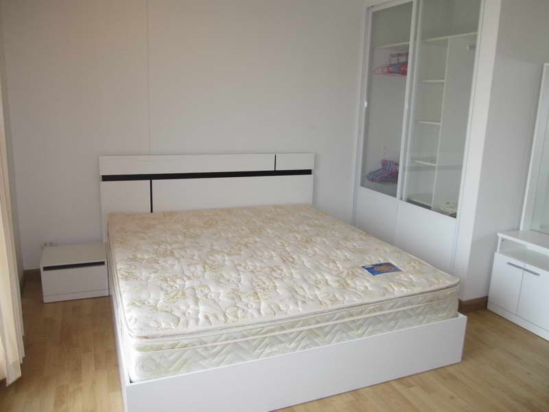 Condo for rent near BTS - The Parkland Taksin-Thapra fully furnished and ready to move in