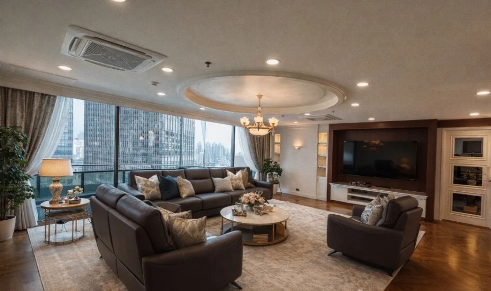 Penthouses Near MRT Lumpini, 3 bedrooms, 4 bathroom in the heart of Sathorn.
