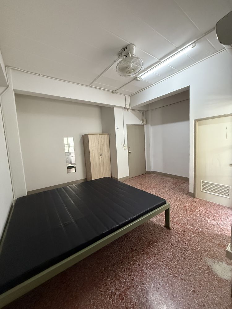 Thunyaphruet Apartment
