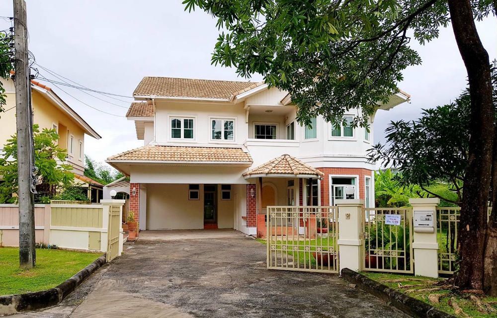 บ้านบ้านจิรทิพย์ นวลจันทร์ 26 บ้านเดี่ยวหลังมุม (ติดสวน) 137 ตร.วา 3 นอน 4 น้ำ แอร์ 4 ตัว พร้อมอยู่