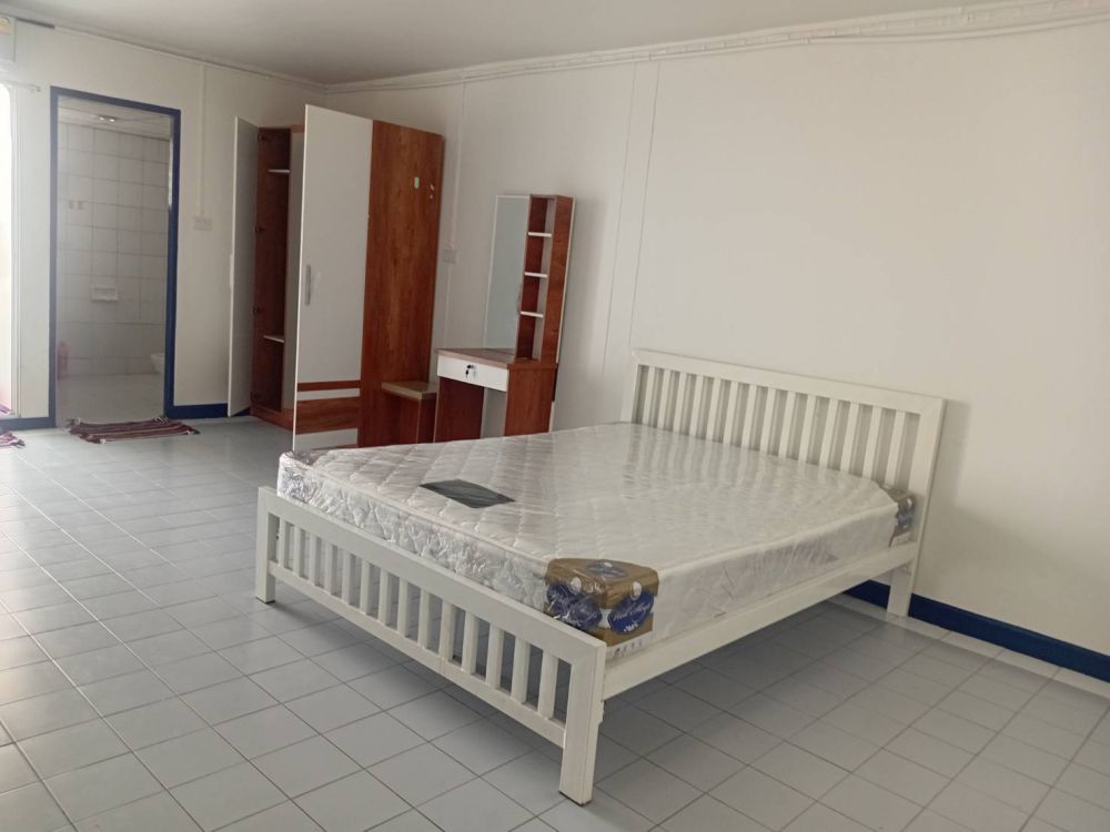 Phannok Condominium Rent room