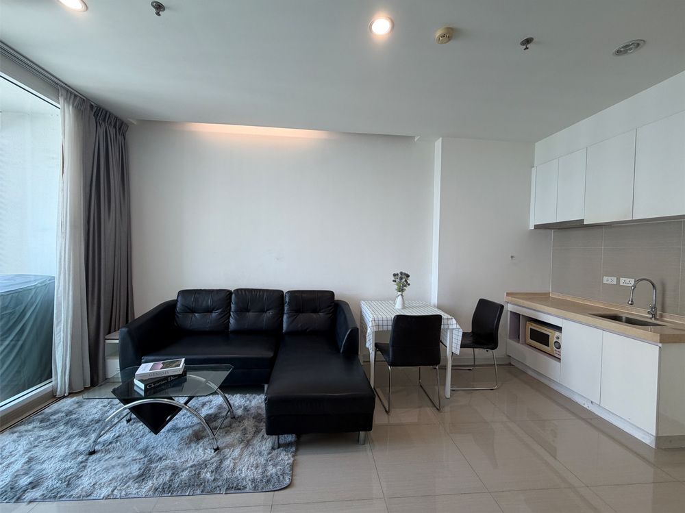 Condo TC Green Rama 9 @MRT Rama 9 Size 40 sq.m 1 Bedroom, Fully furnished