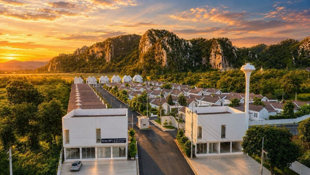 Townhome in Saraburi with Panoramic Mountain Views
